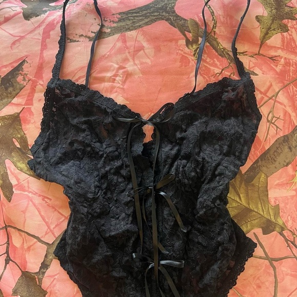 hanky panky after midnight black lace coquette bow bodysuit - Picture 3 of 8